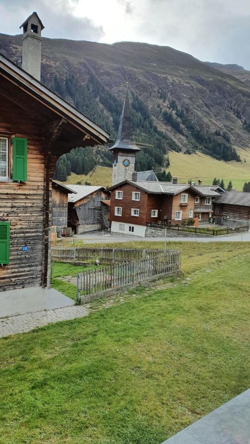 Yeti Lodge Sedrun Luaran gambar