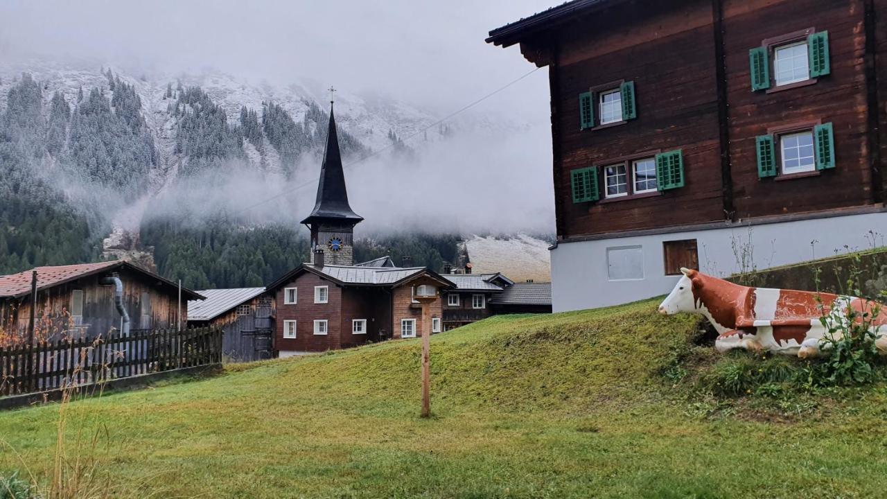 Yeti Lodge Sedrun Luaran gambar