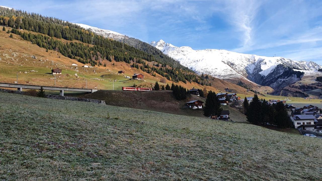 Yeti Lodge Sedrun Luaran gambar
