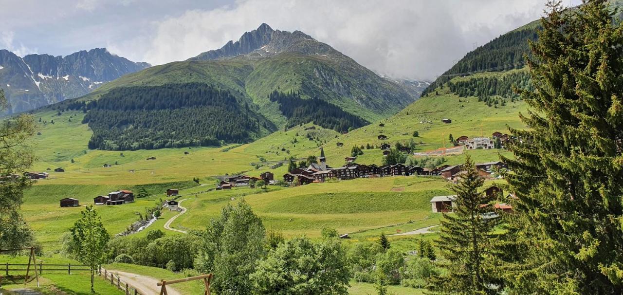 Yeti Lodge Sedrun Luaran gambar