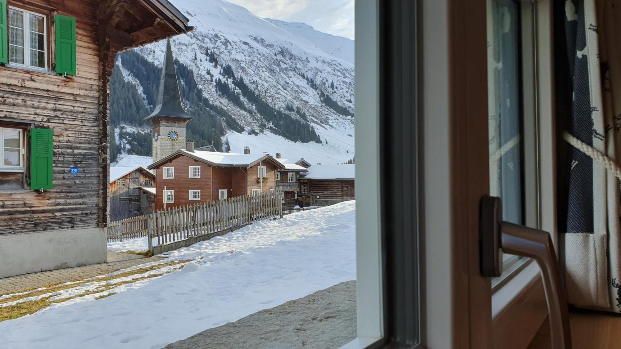 Yeti Lodge Sedrun Bilik gambar