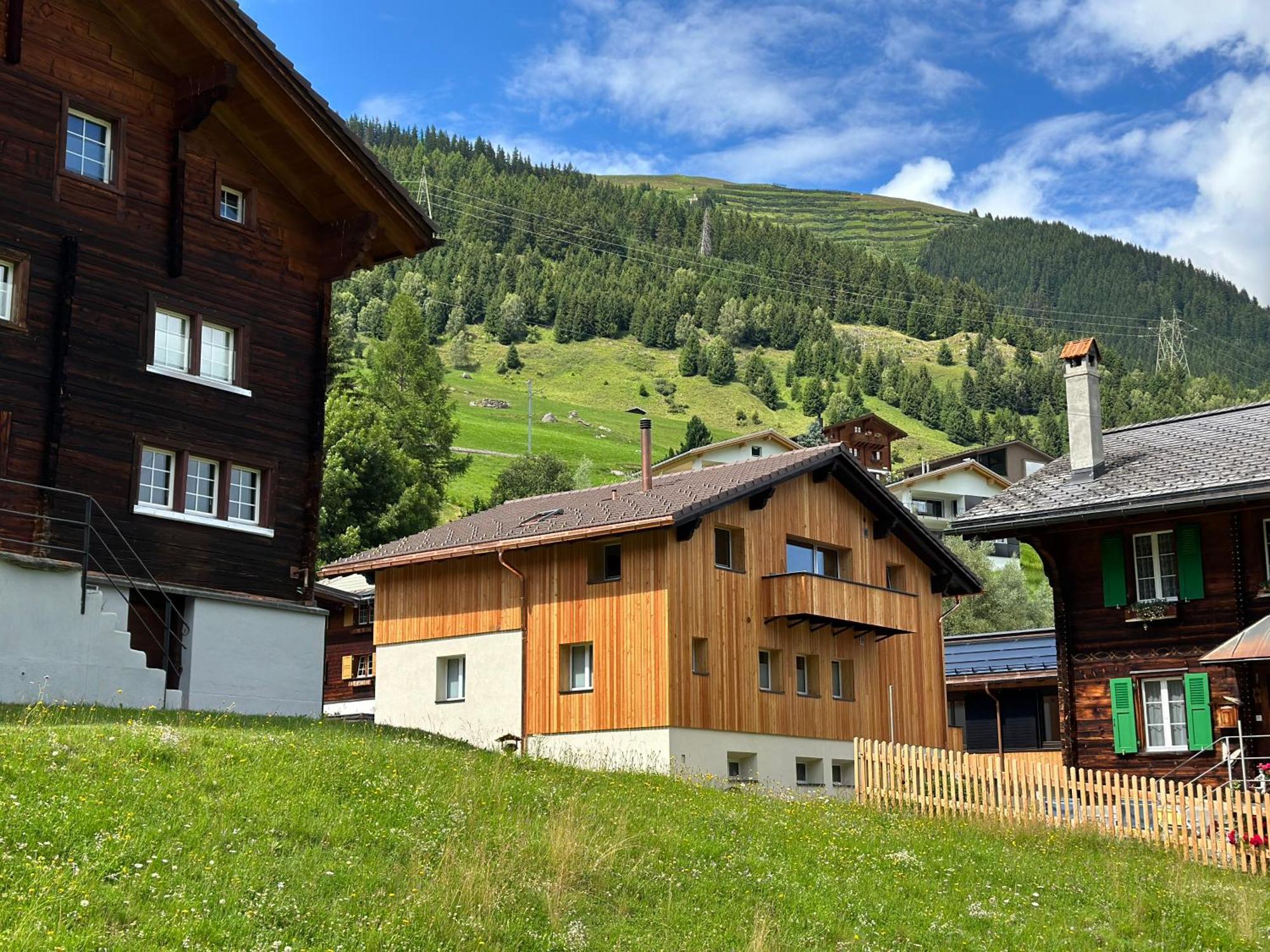 Yeti Lodge Sedrun Luaran gambar