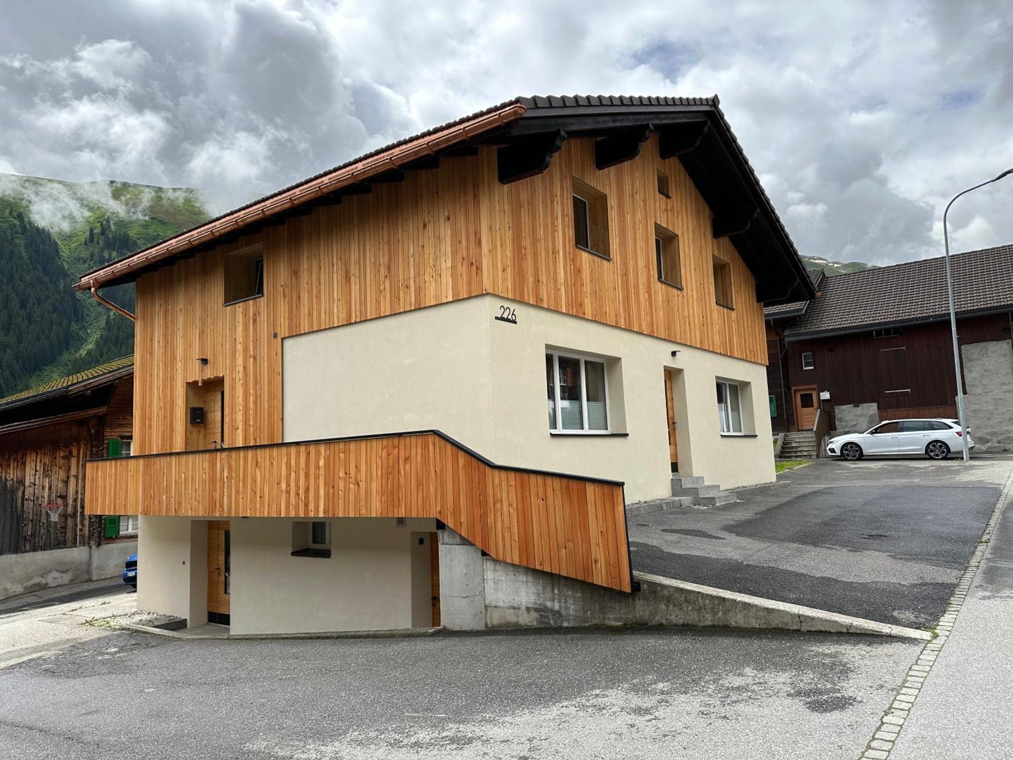 Yeti Lodge Sedrun Luaran gambar