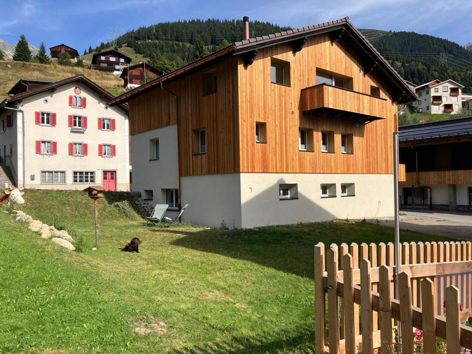 Yeti Lodge Sedrun Luaran gambar